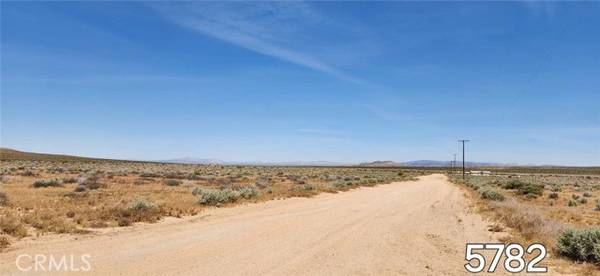 37400 Yellowstone Road, Hinkley, CA 92347