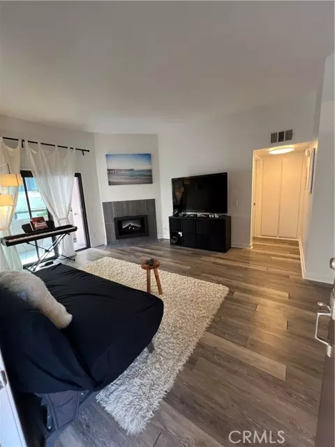 Playa Del Rey (los Angeles), CA 90293,8300 Manitoba st #235