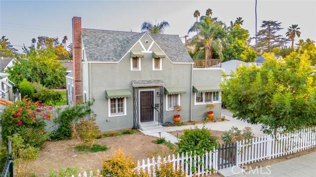 4442 Merrill Avenue, Riverside, CA 92506