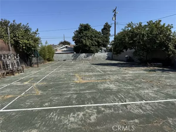 Carson, CA 90745,23426 Mehden Avenue