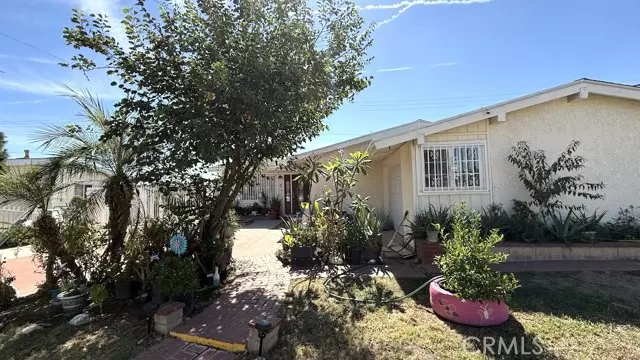 407 E Ramona Drive, Rialto, CA 92376