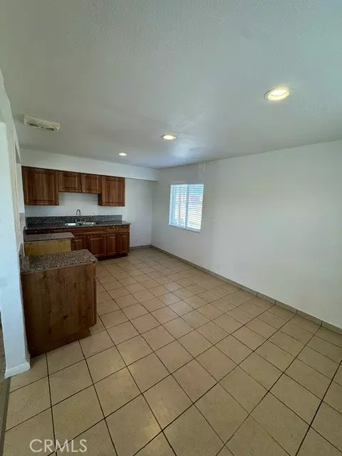 Long Beach, CA 90813,1137 7th #8