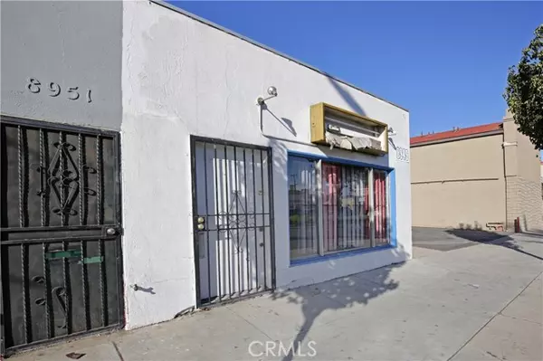 South Gate, CA 90280,8949 Atlantic Avenue