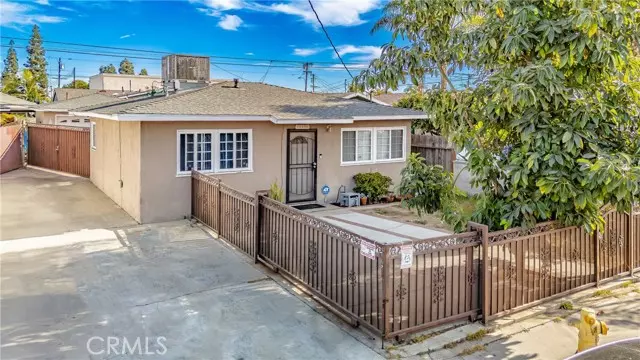 15330 Oliva Avenue, Paramount, CA 90723