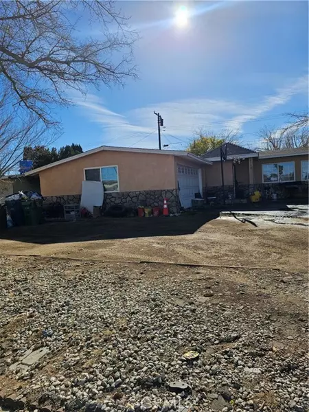 2152 E Avenue Q5, Palmdale, CA 93550