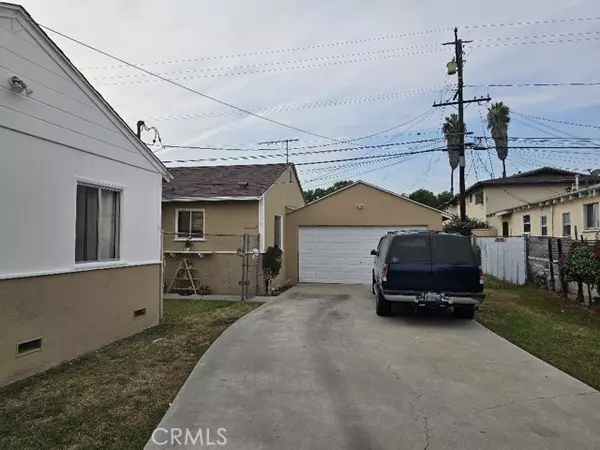 Bell Gardens, CA 90201,6833 Ira Avenue