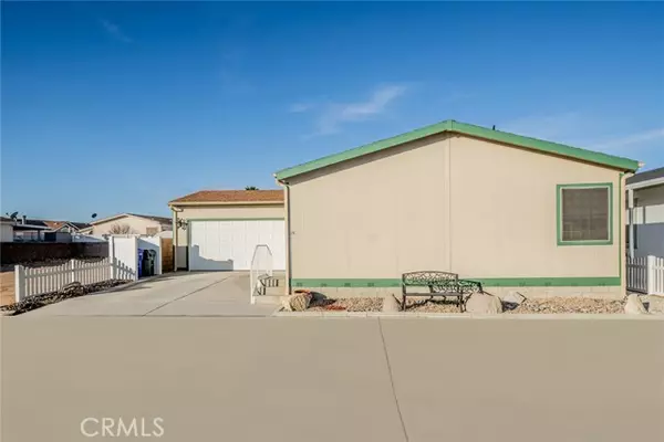 Apple Valley, CA 92308,22241 Nisqually Road #85