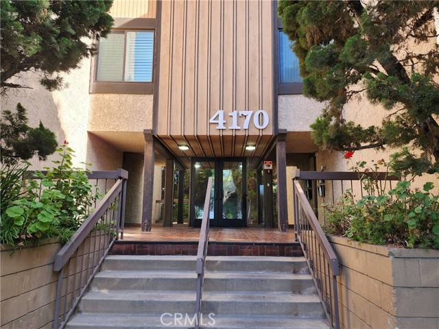 4170 Elm Avenue #213, Long Beach, CA 90807