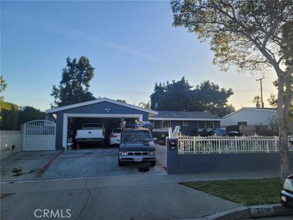 2214 Mark Street, Santa Ana, CA 92703