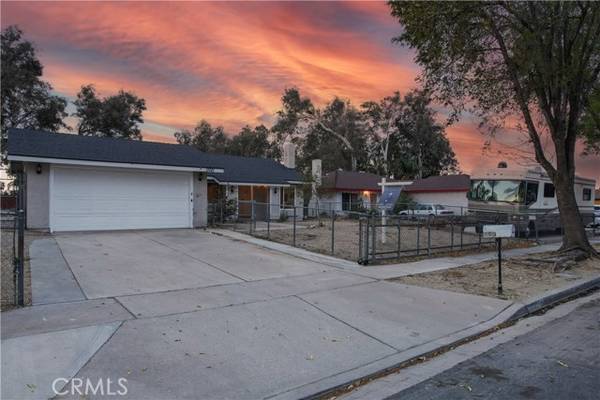 17021 Fairfax Street, Fontana, CA 92336