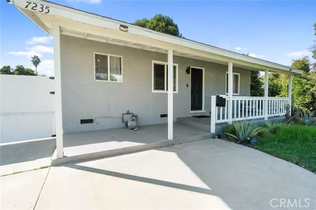 7235 Yarmouth Avenue, Reseda (los Angeles), CA 91335