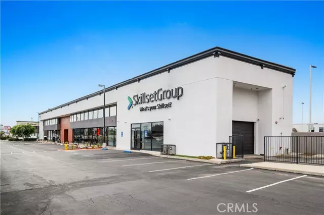 Santa Ana, CA 92705,800 E Dyer Road