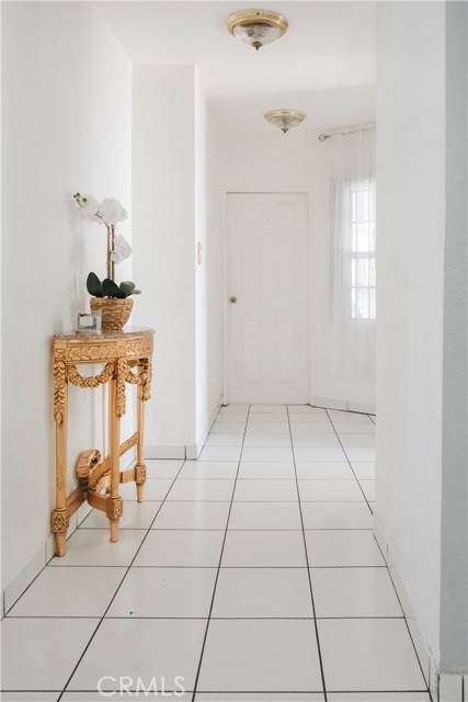 South Gate, CA 90280,8945 San Antonio Avenue