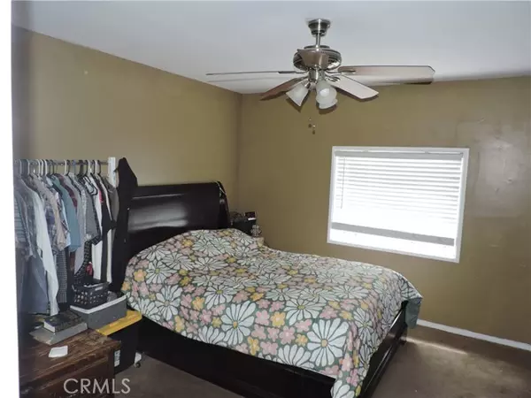 Arleta (los Angeles), CA 91331,9472 Woodale Avenue