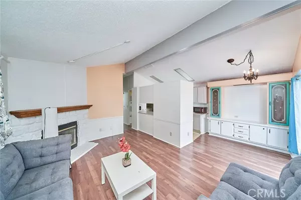 Lomita, CA 90717,24100 Pennsylvania Street #103