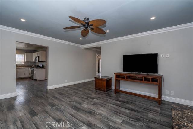 Compton, CA 90220,1503 S Mckinley Avenue