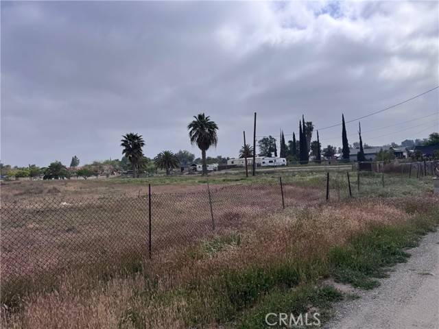 Perris, CA 92570,20660 Warren Road