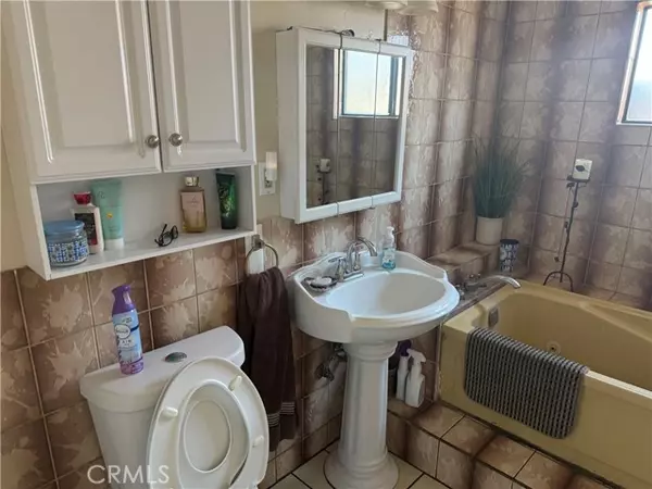 South El Monte, CA 91733,10146 Alpaca Street
