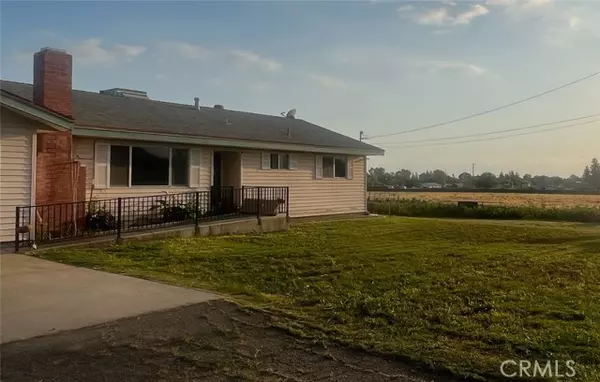 679 E Mulberry Avenue, Porterville, CA 93257