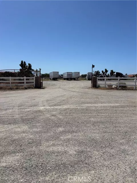 11971 Mission Street, Oak Hills, CA 92344