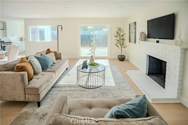 North Hollywood (los Angeles), CA 91605,8213 Ethel Avenue