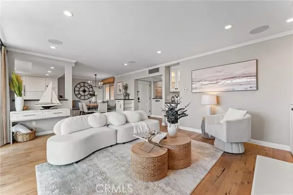 Long Beach, CA 90803,201 Bay Shore Avenue #305