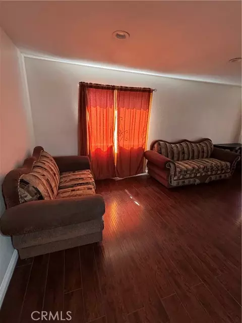 Compton, CA 90222,2622 E 129th Street