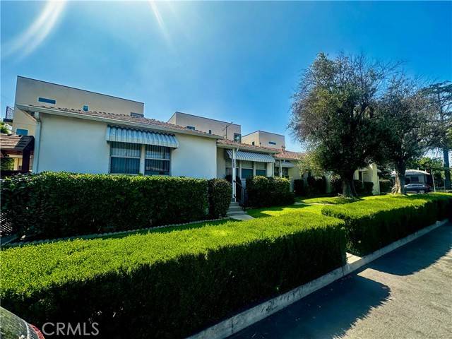 North Hollywood (los Angeles), CA 91601,10802 Morrison Street