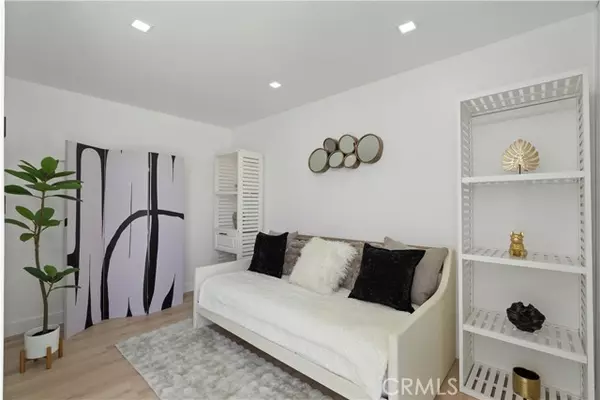 Long Beach, CA 90803,2999 E Ocean Boulevard #110