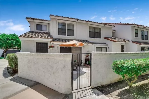 9765 Alburtis Avenue #143, Santa Fe Springs, CA 90670