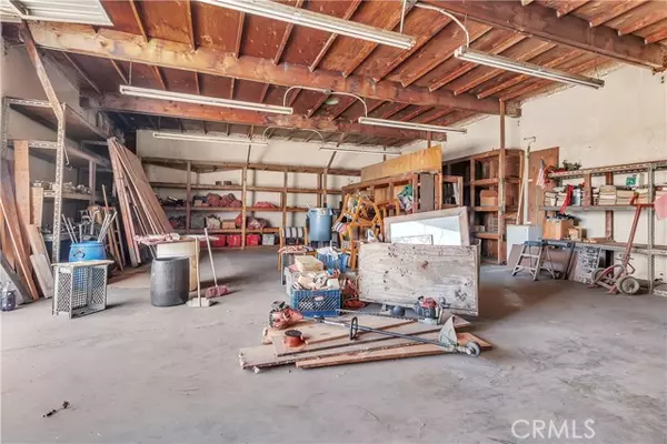 Compton, CA 90221,411 E Rosecrans Avenue