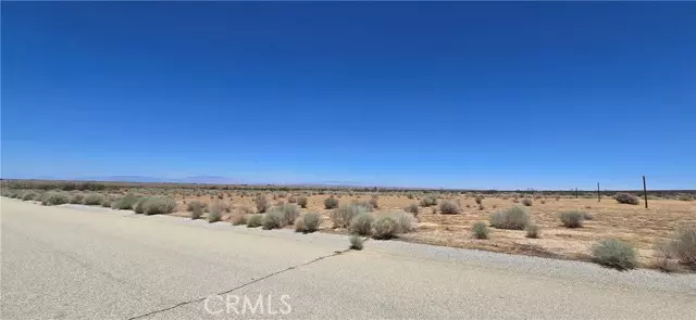 Lancaster, CA 93535,13743 E Avenue G-2