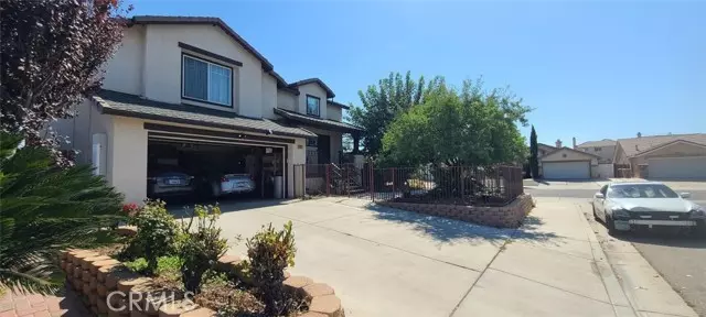 Hesperia, CA 92344,9321 Dragon Tree Drive