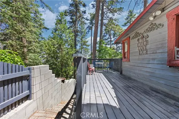 Crestline, CA 92325,25108 Grand View Drive