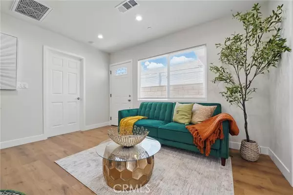 North Hollywood (los Angeles), CA 91605,8140 Vantage Ave