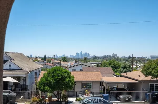 Los Angeles, CA 90063,1516 Kurtz Ave.