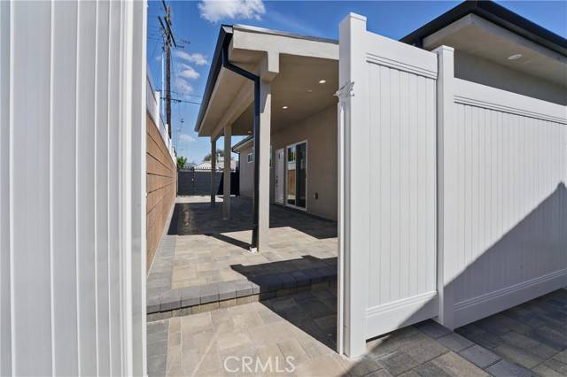 8144 Vantage Ave, North Hollywood (los Angeles), CA 91605