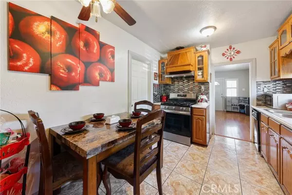 Los Angeles, CA 90003,430 E 104th Street