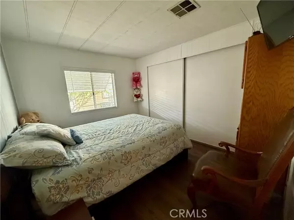 La Verne, CA 91750,2755 Arrow Hwy #111