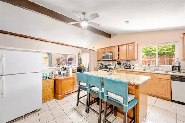Riverside, CA 92504,6863 La Jolla Drive