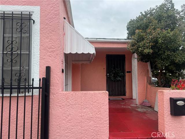 Los Angeles, CA 90037,529 W 56th Street