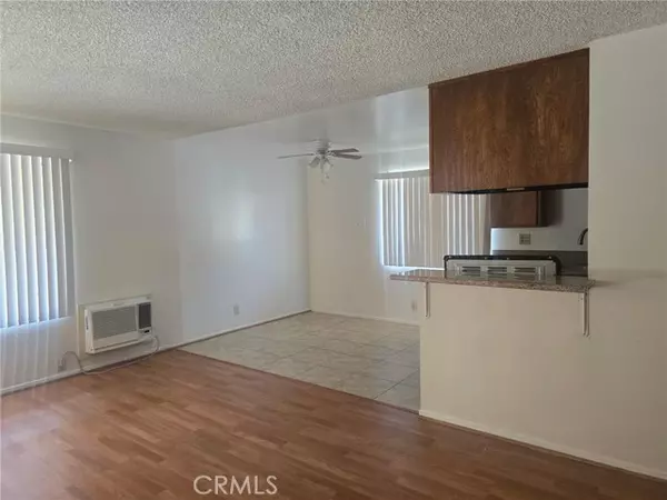 Whittier, CA 90602,13602 Penn Street #3