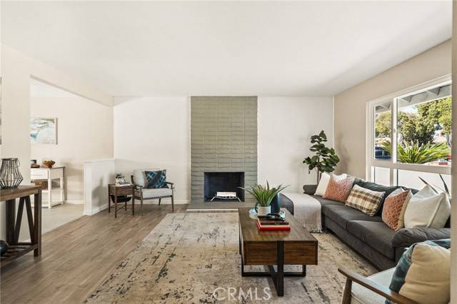 Santa Ana, CA 92704,2406 S Pacific Avenue