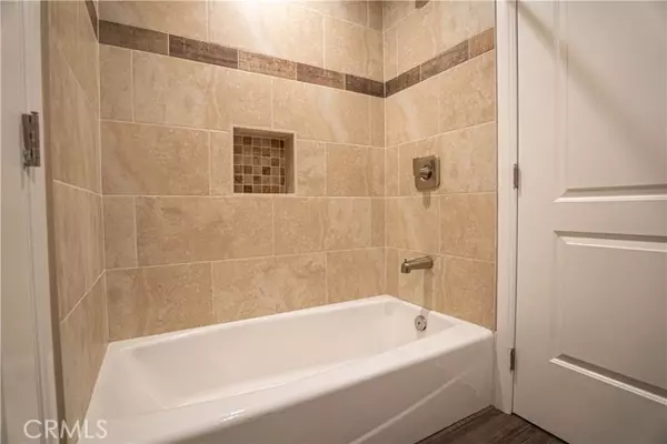 Panorama City (los Angeles), CA 91402,9246 Cedros Avenue #1