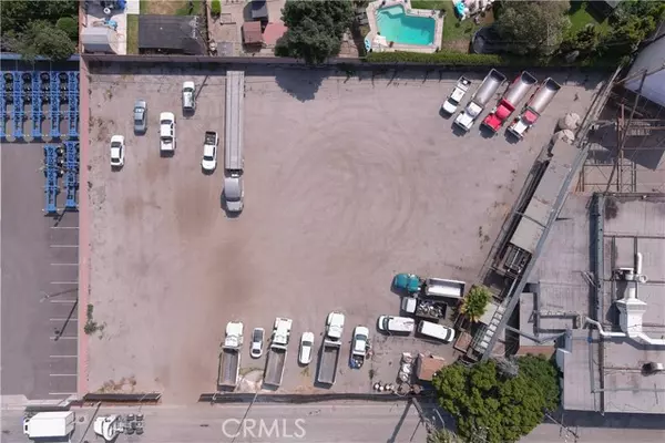 South Gate, CA 90280,10647 Garfield Avenue