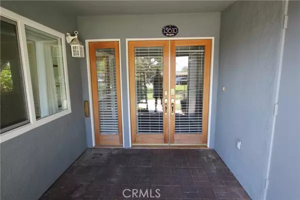 Seal Beach, CA 90740,13610 Burning Tree Lane #2F
