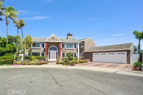 Huntington Beach, CA 92649,16502 Mariana Circle