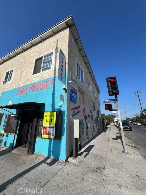 Los Angeles, CA 90011,5426 Compton Avenue