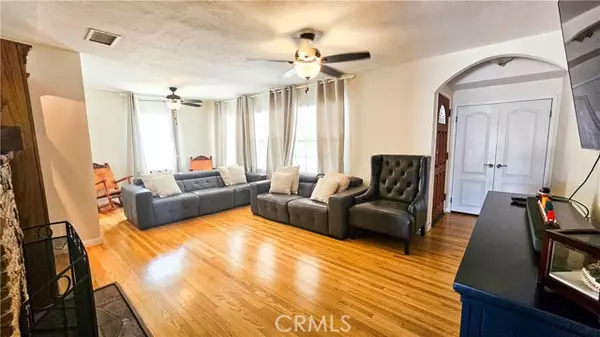 Riverside, CA 92503,4061 Sequoia Street