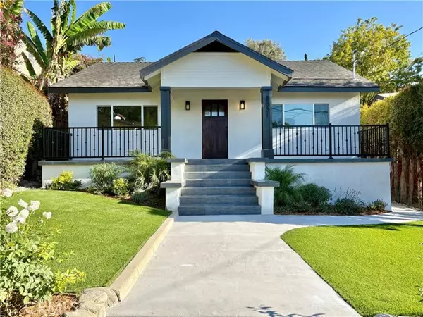 Los Angeles, CA 90042,5829 Tipton Way